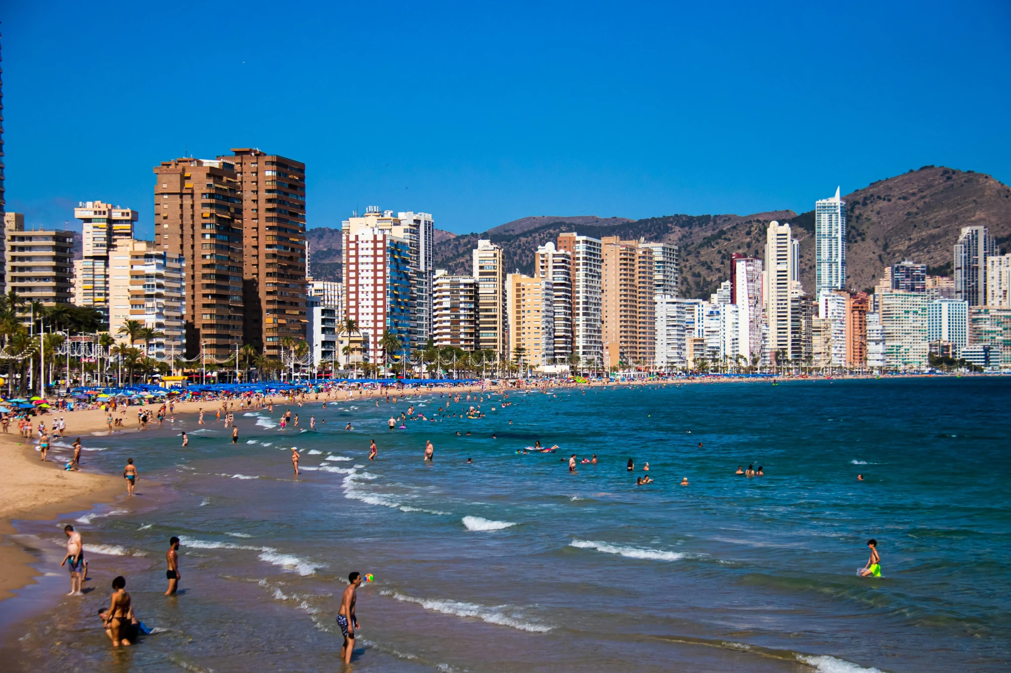 Buying property on the Costa Blanca, in Alicante, Spain, in 2025