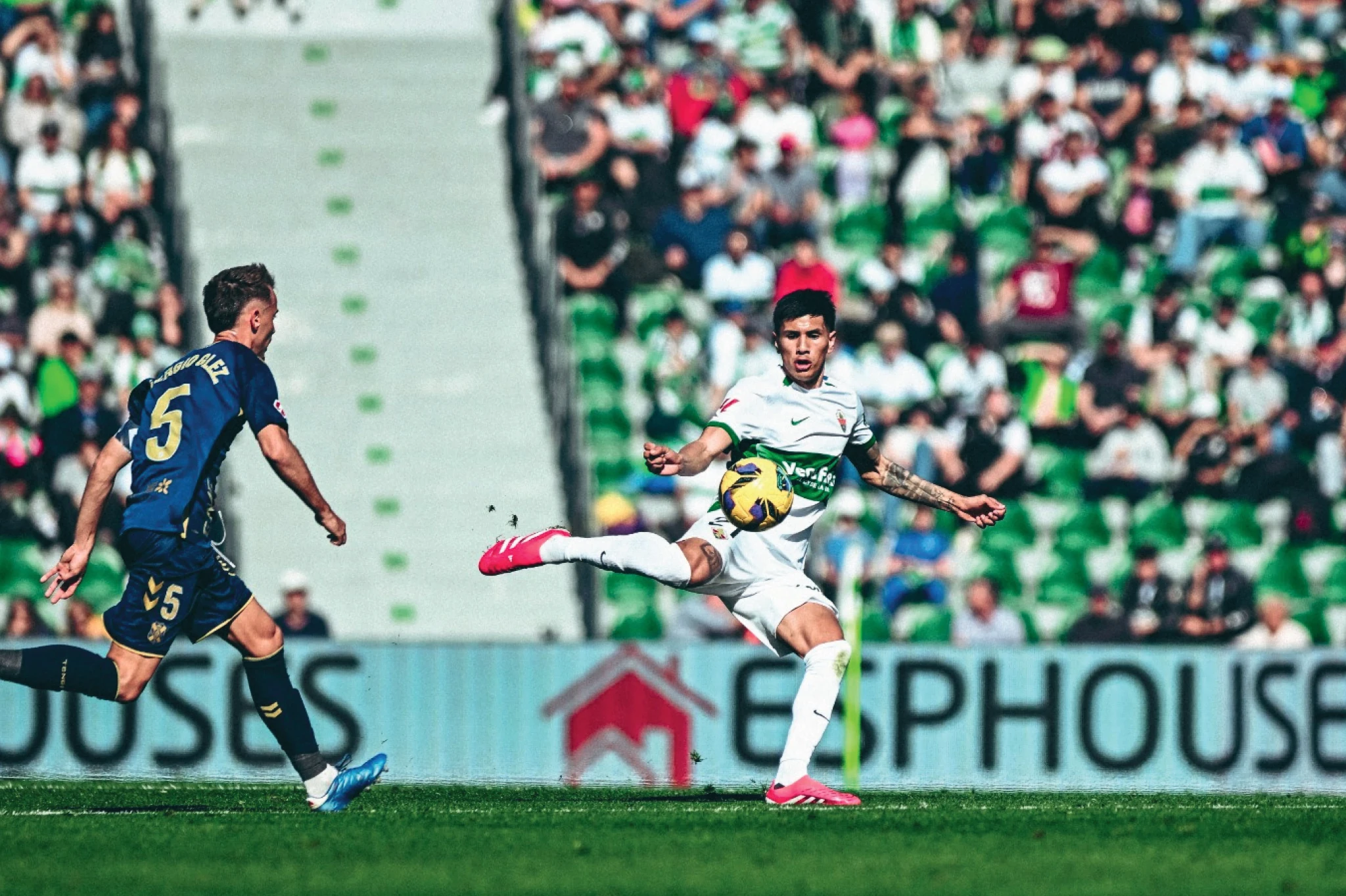 ESPHOUSES, official sponsor of Elche C.F.
